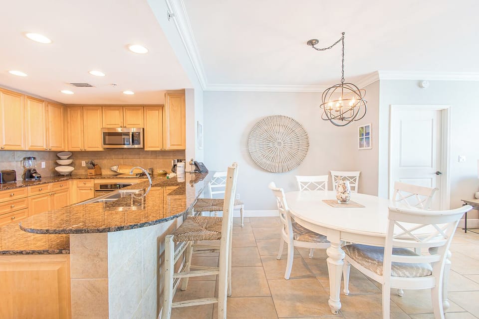 Dining Area 1.2