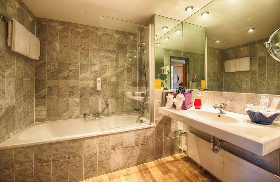 Eco-friendly toiletries, hair dryer, towels