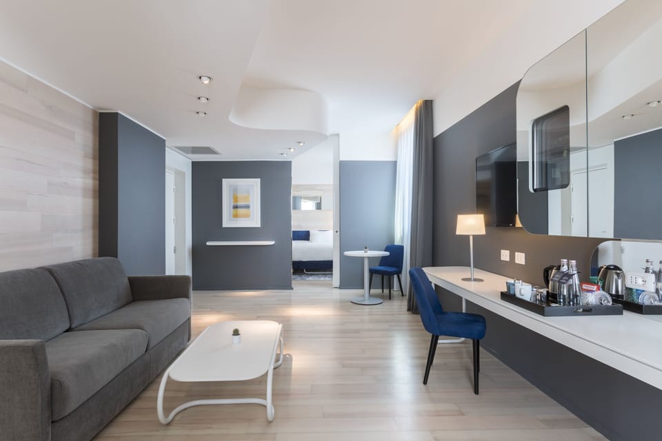 Suite, 1 Bedroom | Premium bedding, down comforters, minibar, in-room safe