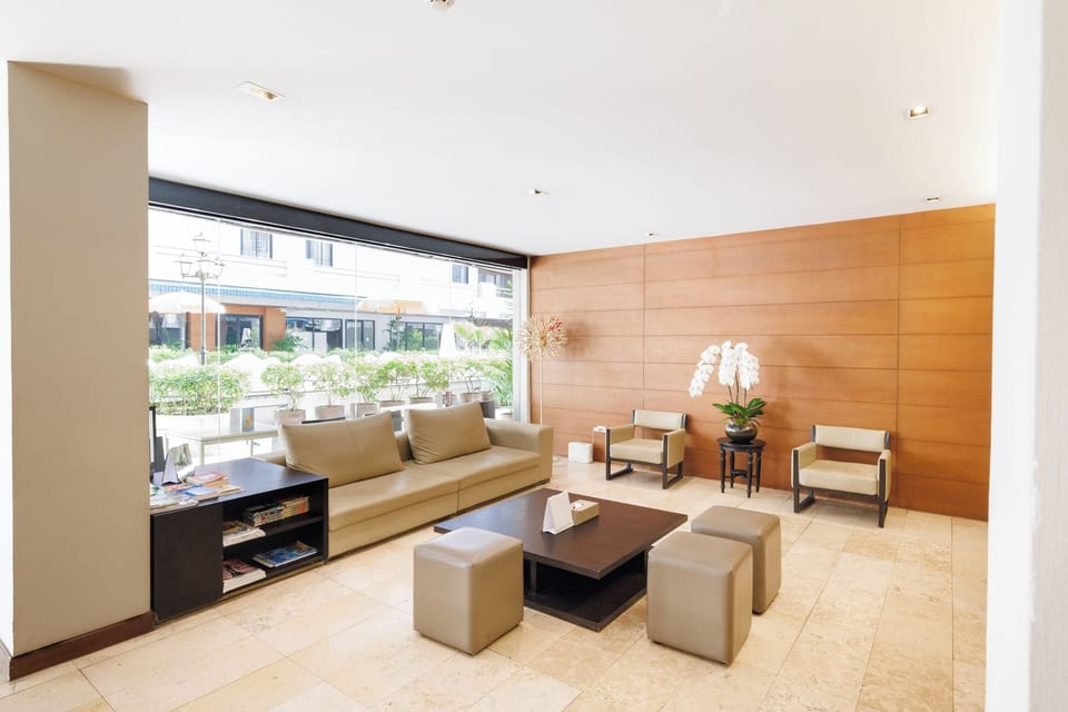 Lobby sitting area