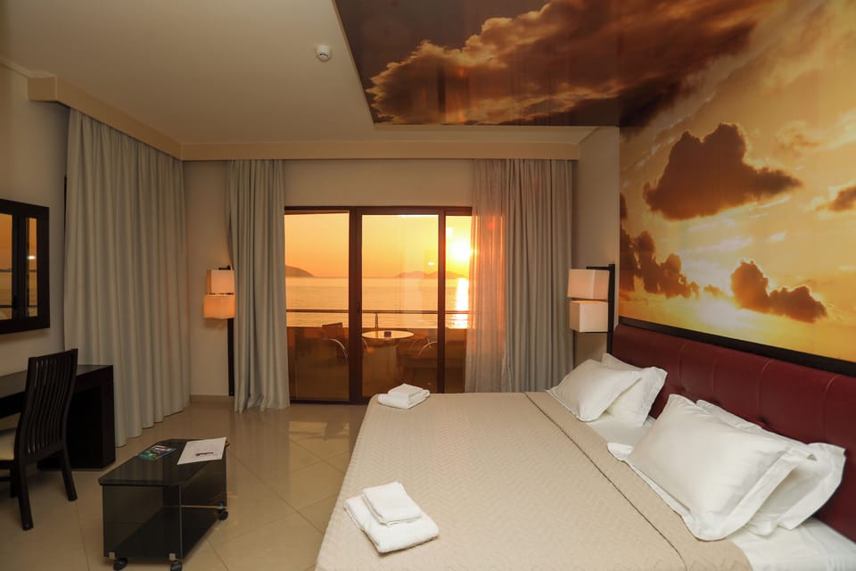 Deluxe Double Room, Sea View | Premium bedding, Select Comfort beds, minibar, in-room safe