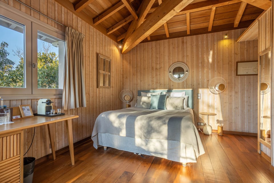 Cosy Room | Premium bedding, minibar, in-room safe, desk