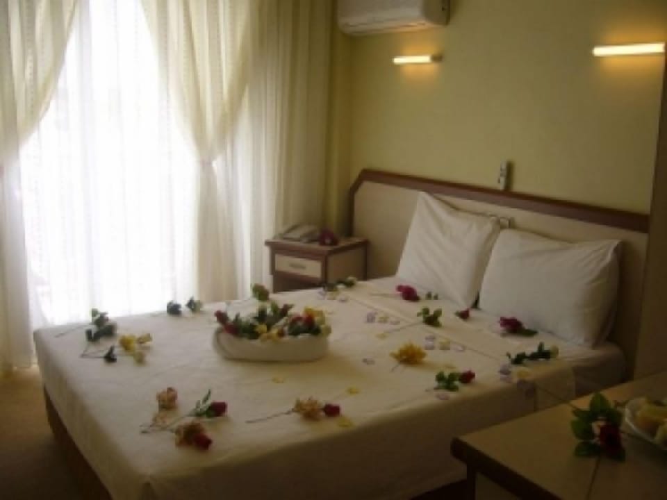 Minibar, soundproofing, free WiFi, bed sheets