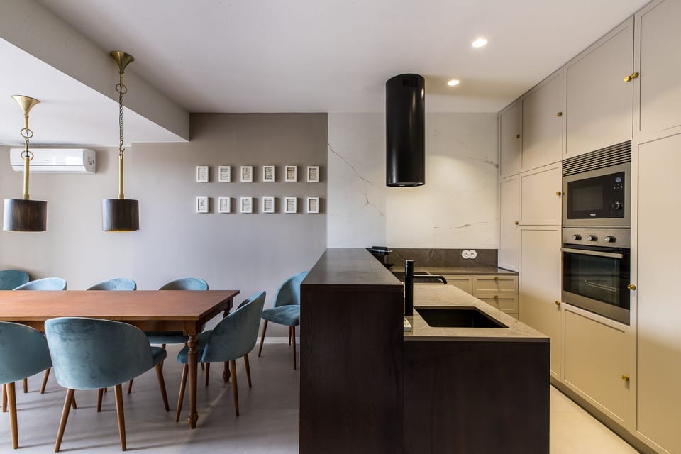Shared fridge, microwave