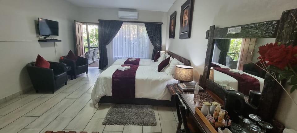 Twin/King Bed Room  | Premium bedding, down comforters, Select Comfort beds, in-room safe