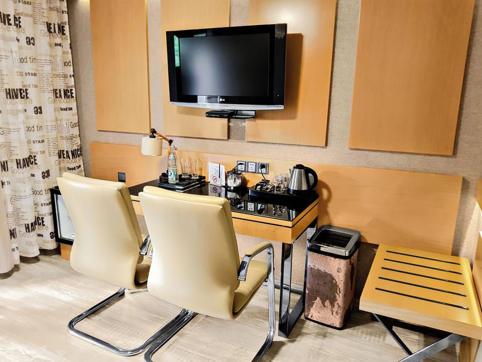 Comfort Double Room, 1 Bedroom | 1 bedroom, premium bedding, desk, iron/ironing board