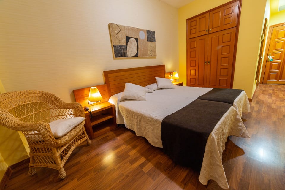 Standard Double Room | Desk, blackout drapes, free WiFi, bed sheets