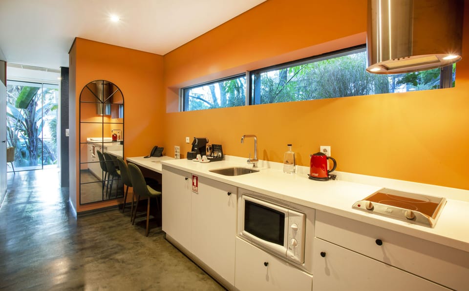 Exclusive Double Room, Balcony (kitchenette) | Private kitchenette | Coffee/tea maker, electric kettle