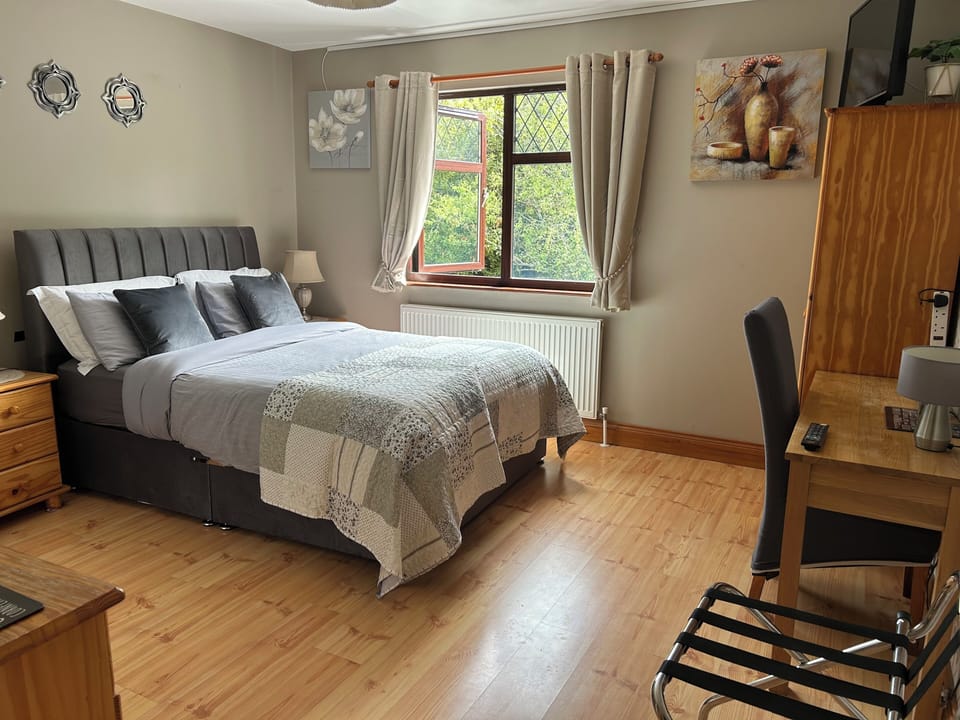 Classic Double Room, Ensuite (Shower) | Laptop workspace, blackout drapes, iron/ironing board (on request)