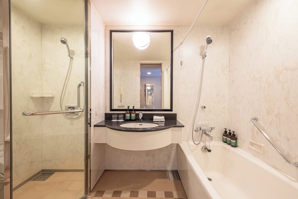 Premium Room, 1 Queen Bed (Top Floor) | Bathroom | Free toiletries, hair dryer, slippers, electronic bidet