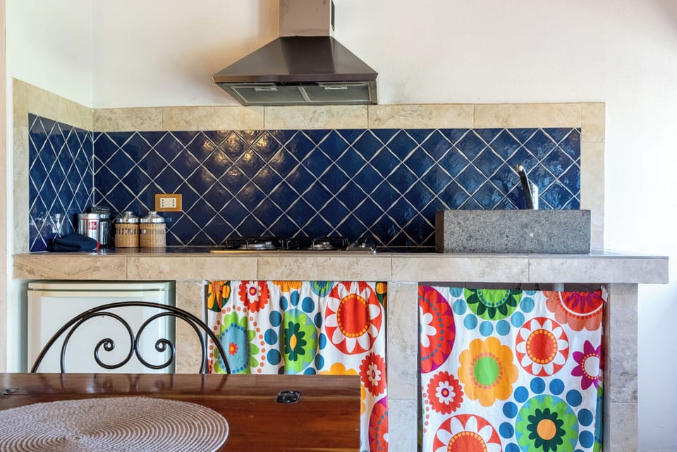 Superior Apartment, Pets Allowed, Garden View | Private kitchenette
