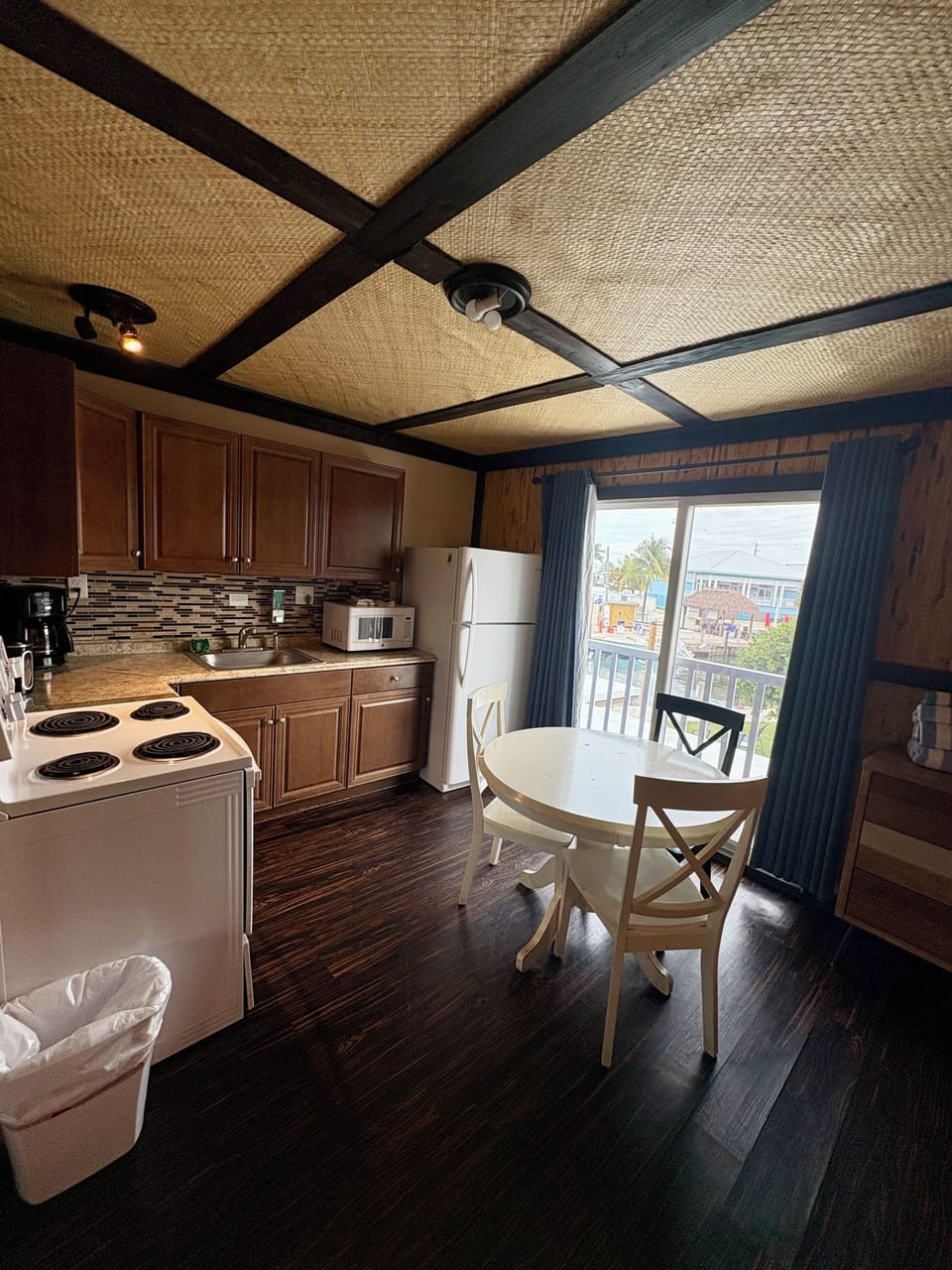 Seahorse Efficiency - 2nd Floor | Private kitchen | Coffee/tea maker, fridge, microwave, toaster