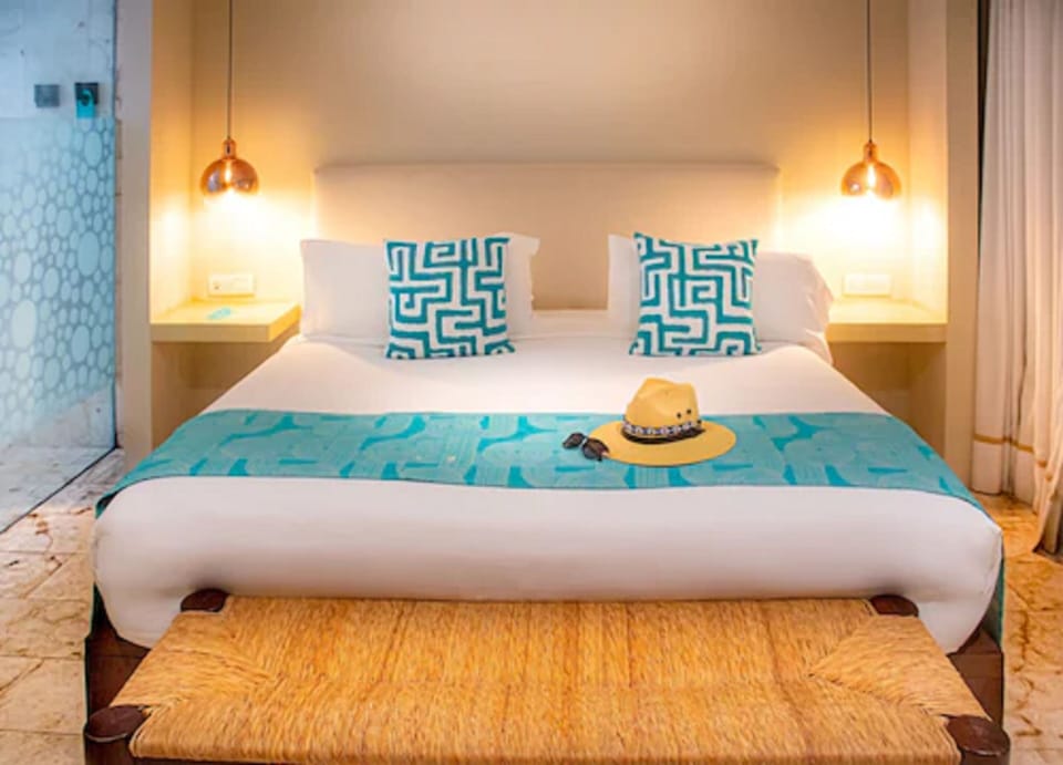 Standard Room | Down comforters, in-room safe, individually furnished, blackout drapes
