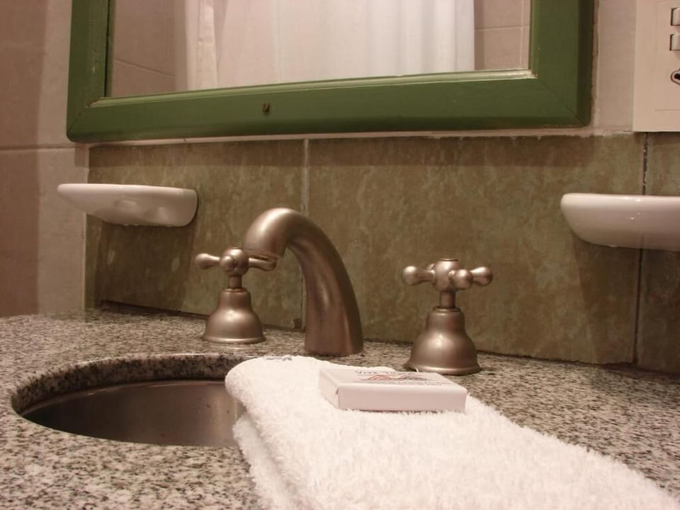 Rainfall showerhead, bidet