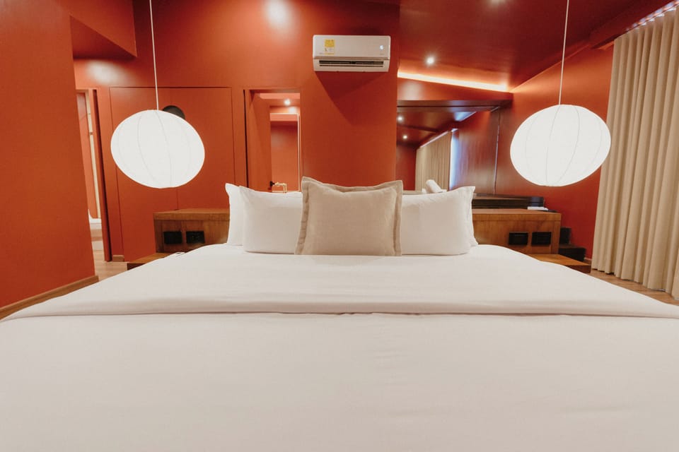 Premium Room | In-room safe, individually decorated, desk, blackout drapes