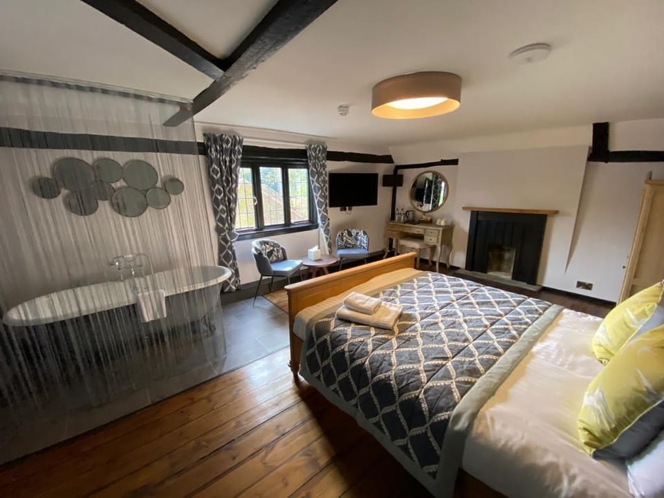 Individually decorated, desk, iron/ironing board, travel crib