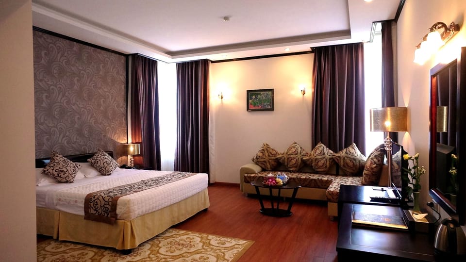 Deluxe Room | 2 bedrooms, minibar, in-room safe, desk