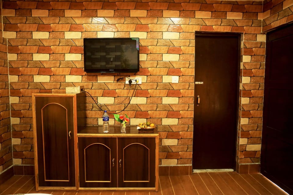 Chitwan Forest Resort Hotel in Bagmati Province, Nepal