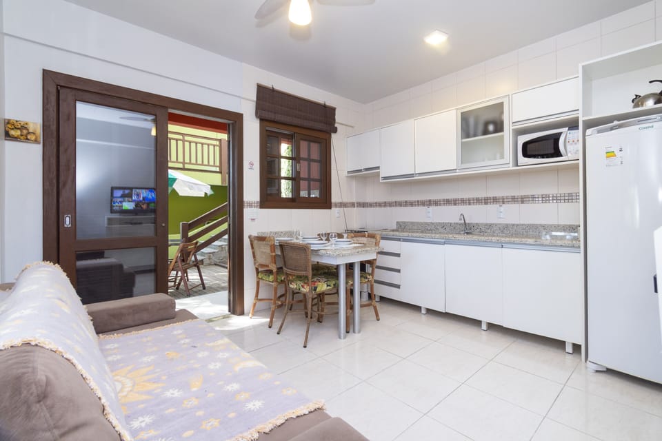 Family Bungalow, 2 Bedrooms (Interligados) | 1 bedroom, pillowtop beds, in-room safe, desk