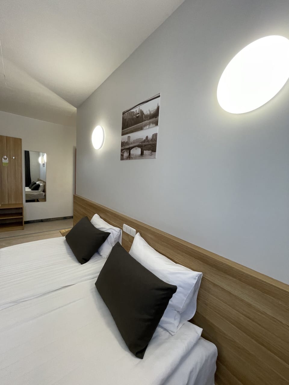 Double Room | Desk, soundproofing, free cribs/infant beds, free WiFi