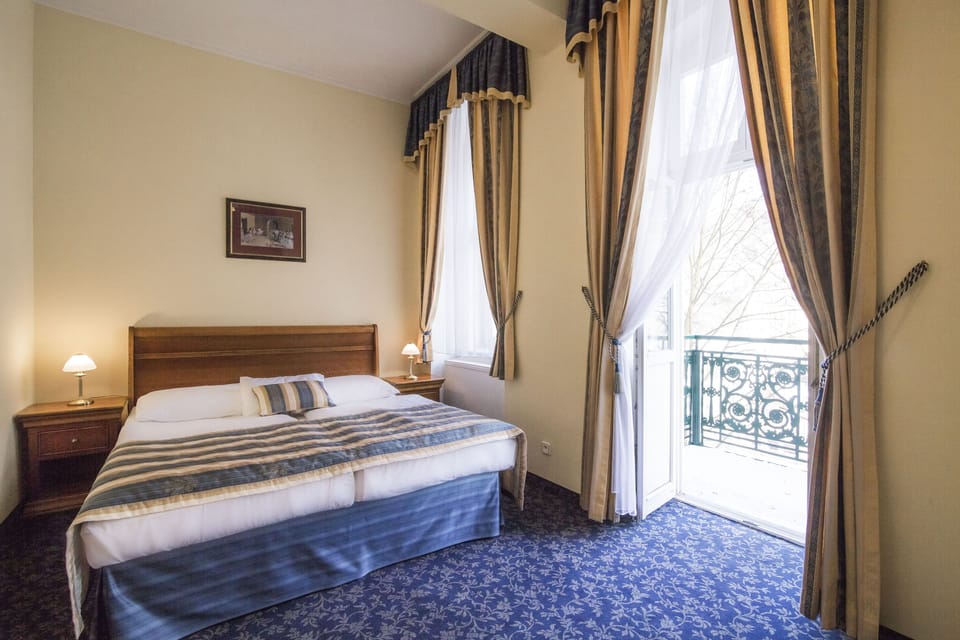 In-room safe, desk, blackout drapes, iron/ironing board