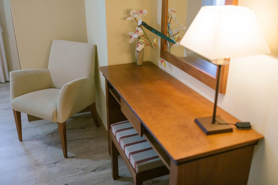 Double Room, Mountain View | In-room safe, desk, cribs/infant beds, free WiFi