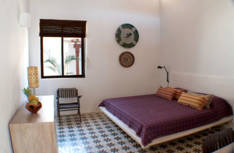 Standard Room, 1 King Bed | Hypo-allergenic bedding available, down comforters, pillowtop beds