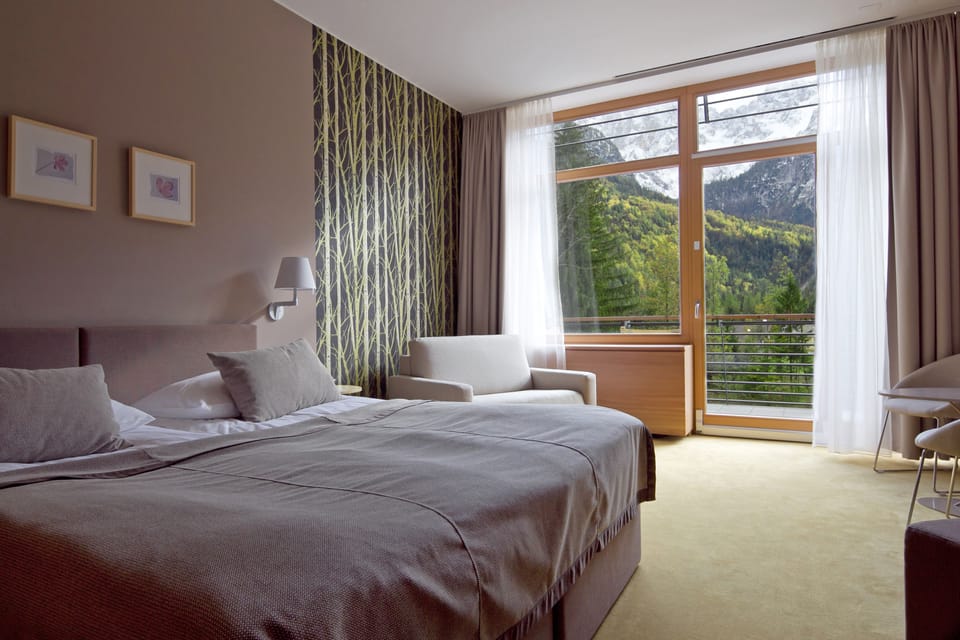 Double Room, Balcony, Mountain View | Minibar, in-room safe, desk, blackout drapes