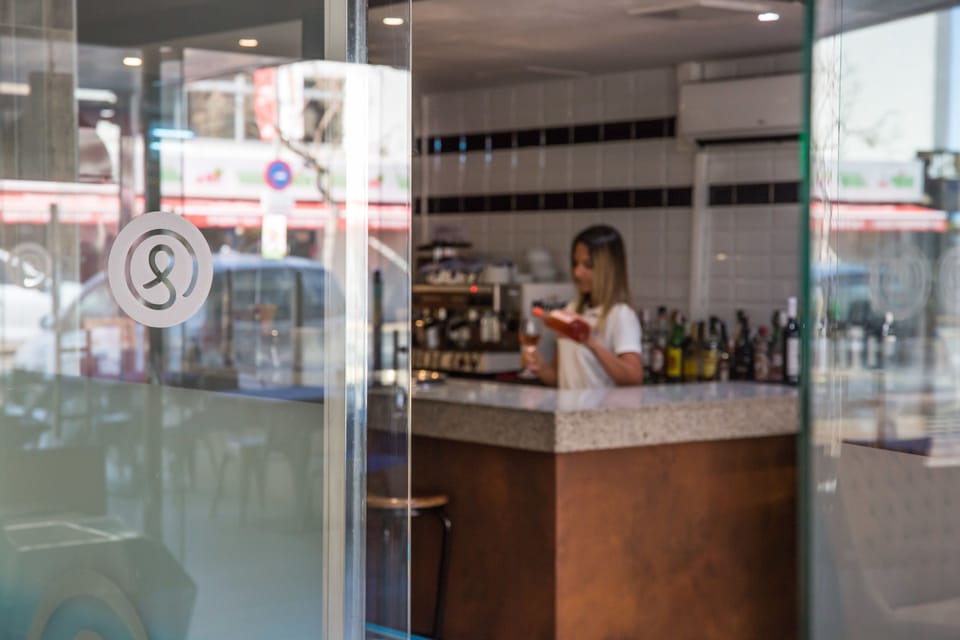 Snack bar