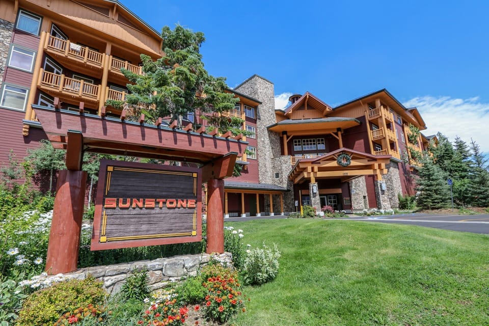 Condo, 2 Bedrooms | Exterior