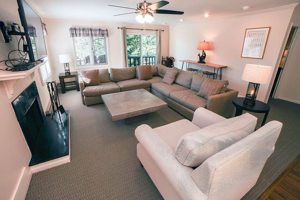 Living Room with Gas Fireplace