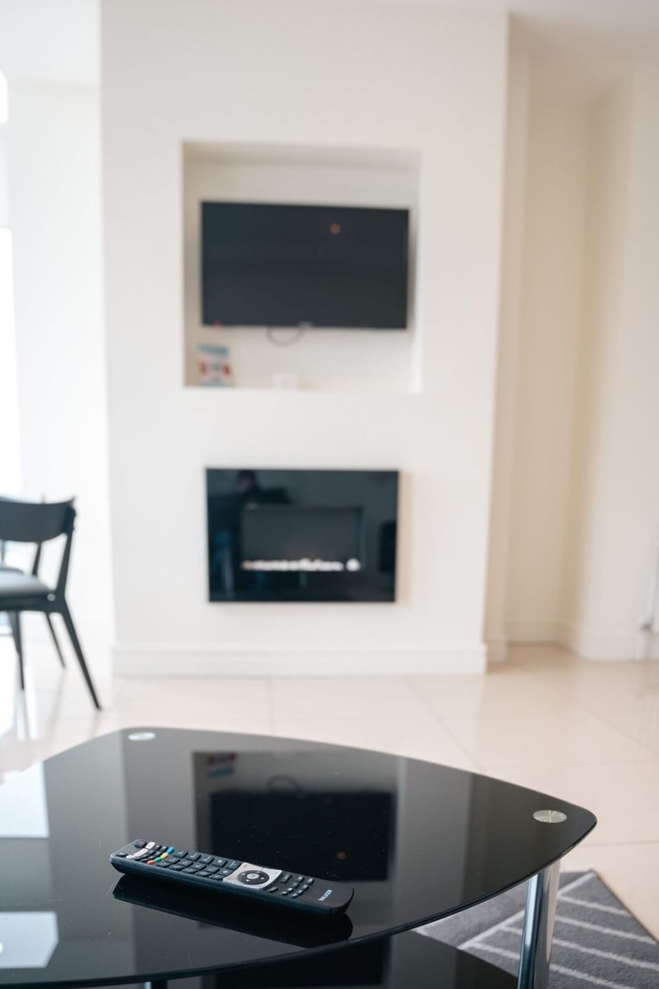 Standard Apartment, 2 Bedrooms | Living area | 40-inch TV with cable channels