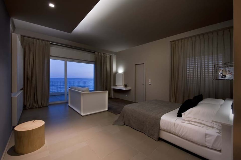 1 bedroom, premium bedding, Select Comfort beds, minibar