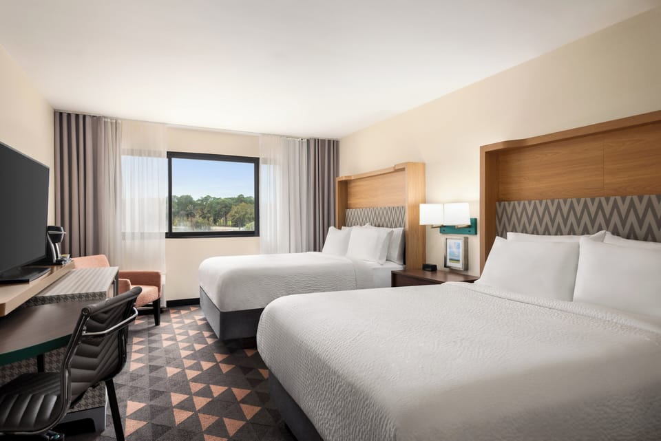 Standard Room, 2 Queen Beds | Premium bedding, pillowtop beds, desk, soundproofing