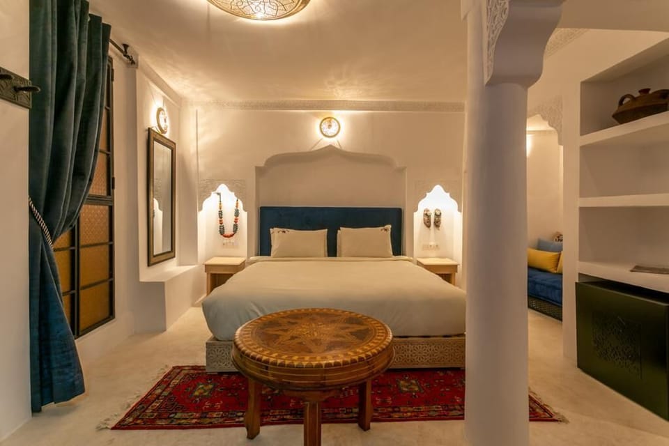 Junior Triple Room | Minibar, in-room safe, individually decorated, individually furnished