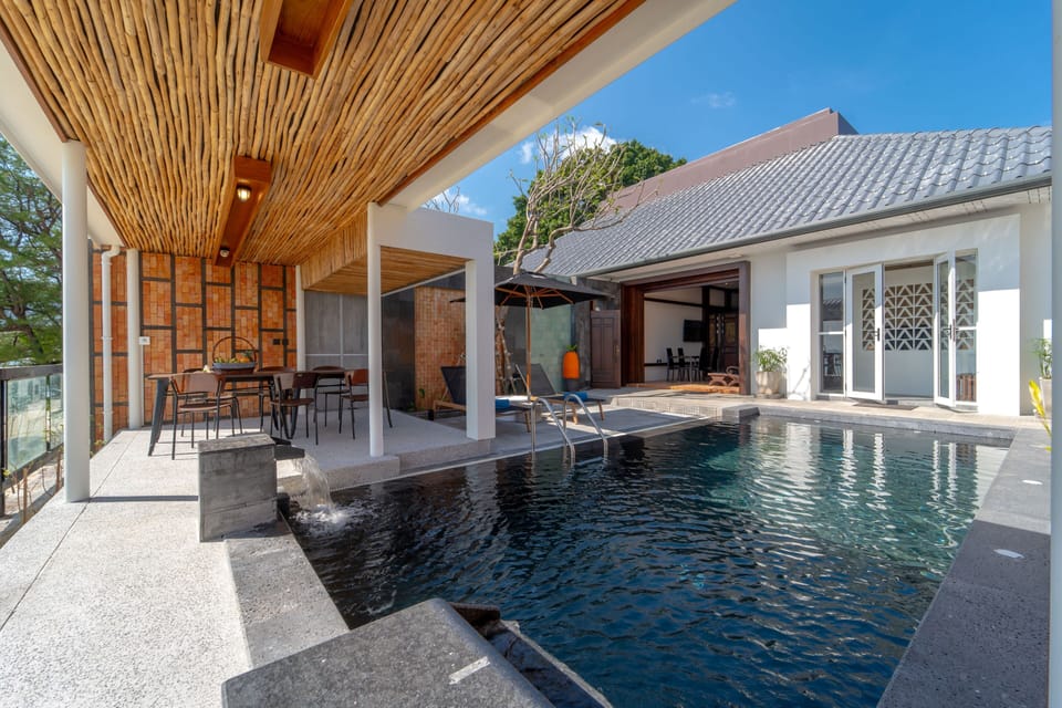 Private pool