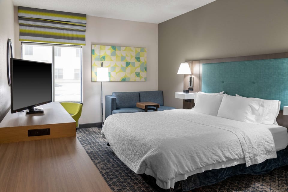 Hypo-allergenic bedding available, down comforters, pillowtop beds