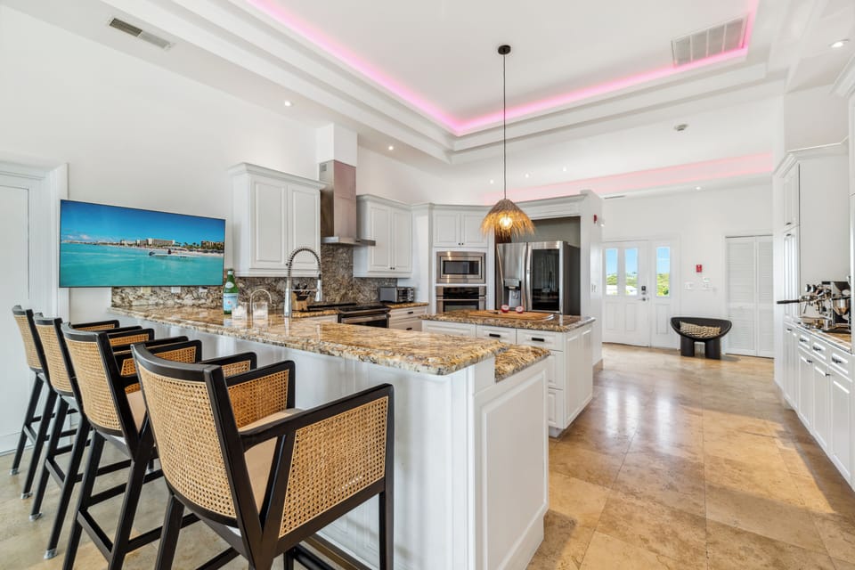 Luxury Penthouse, 2 Bedrooms, Balcony, Ocean View | Private kitchen | Coffee/tea maker, full-size fridge, microwave, electric kettle