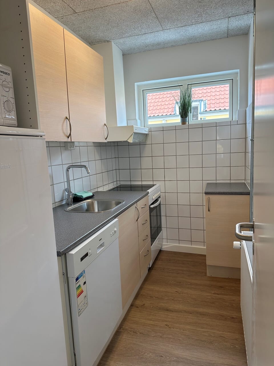 Apartment, 2 Bedrooms | Private kitchen | Full-size fridge, microwave, coffee/tea maker, electric kettle