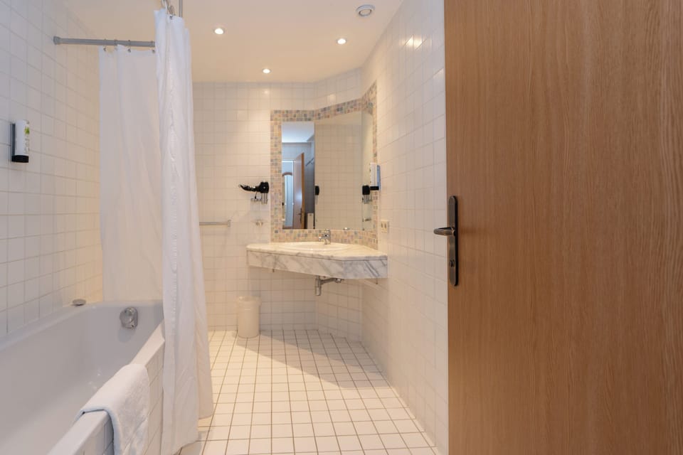 Traditional Suite, 2 Bedrooms, Balcony | Individually decorated, individually furnished, soundproofing, free WiFi