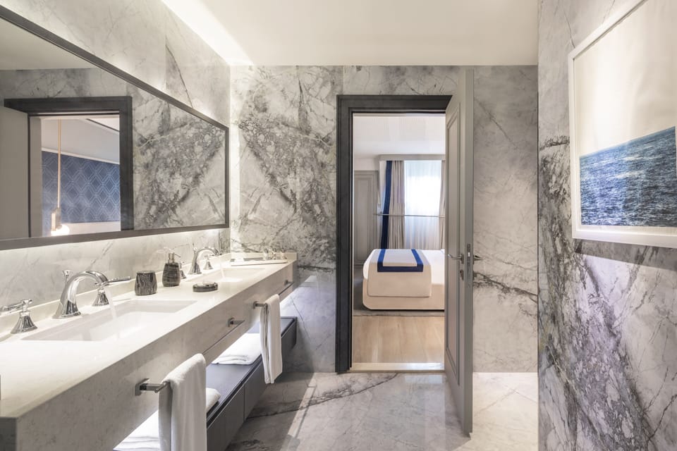 Double or Twin Room | Premium bedding, minibar, in-room safe, desk