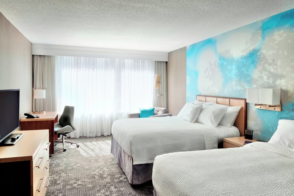 In-room safe, desk, soundproofing, iron/ironing board