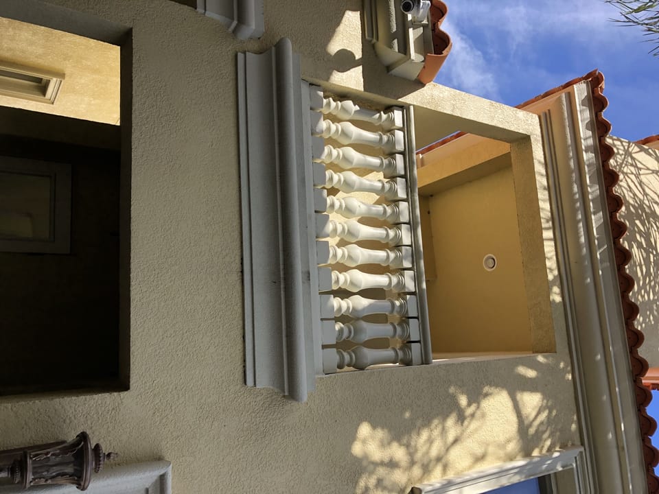 2nd private balcony where entrance to Guesthouse is