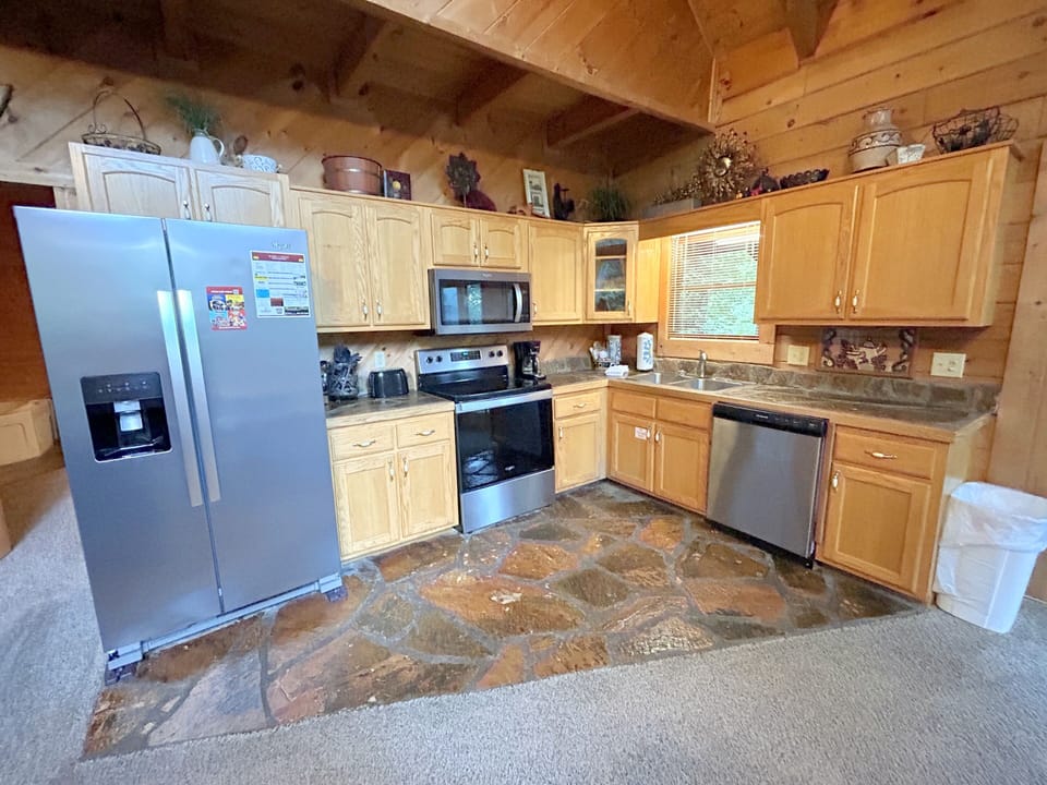Full Kitchen Stone accents