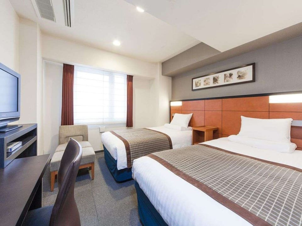 In-room safe, iron/ironing board, free WiFi, bed sheets