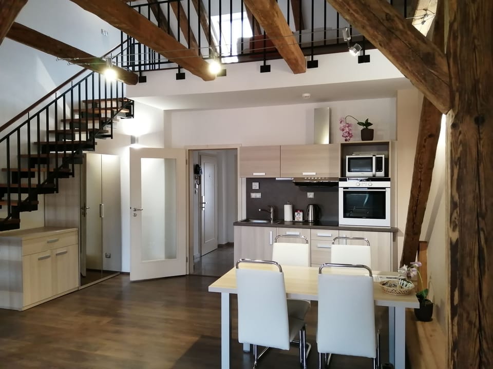 Apartment, 2 Bedrooms, Terrace (Mezonet) | Living room | LED TV