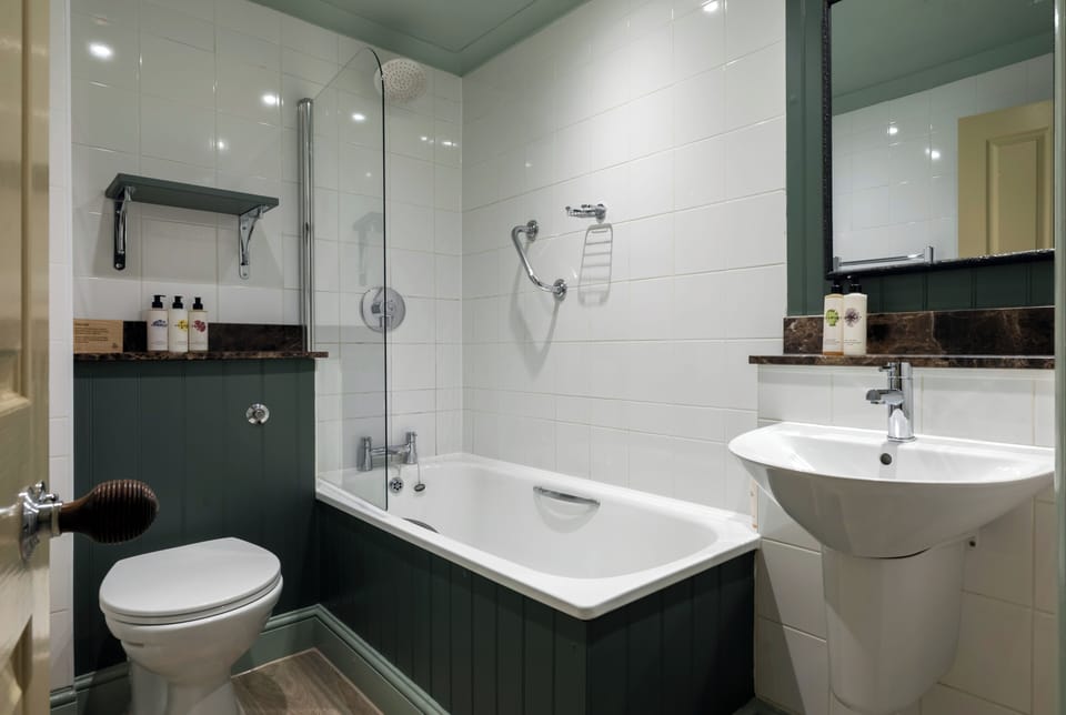 Double Room, 1 Double Bed | Premium bedding, minibar, in-room safe, individually decorated