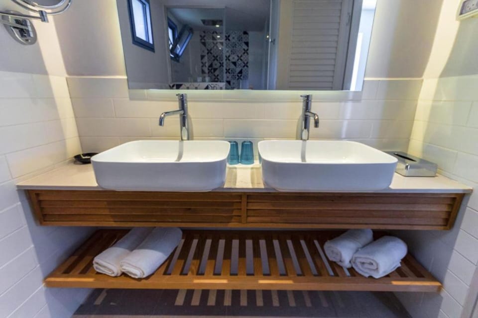 Free toiletries, hair dryer, towels