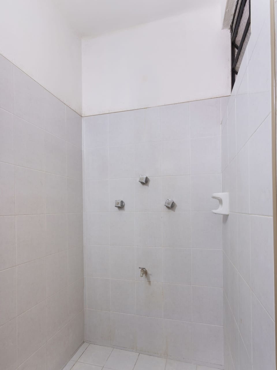 Standard Room | Bathroom | Shower, towels