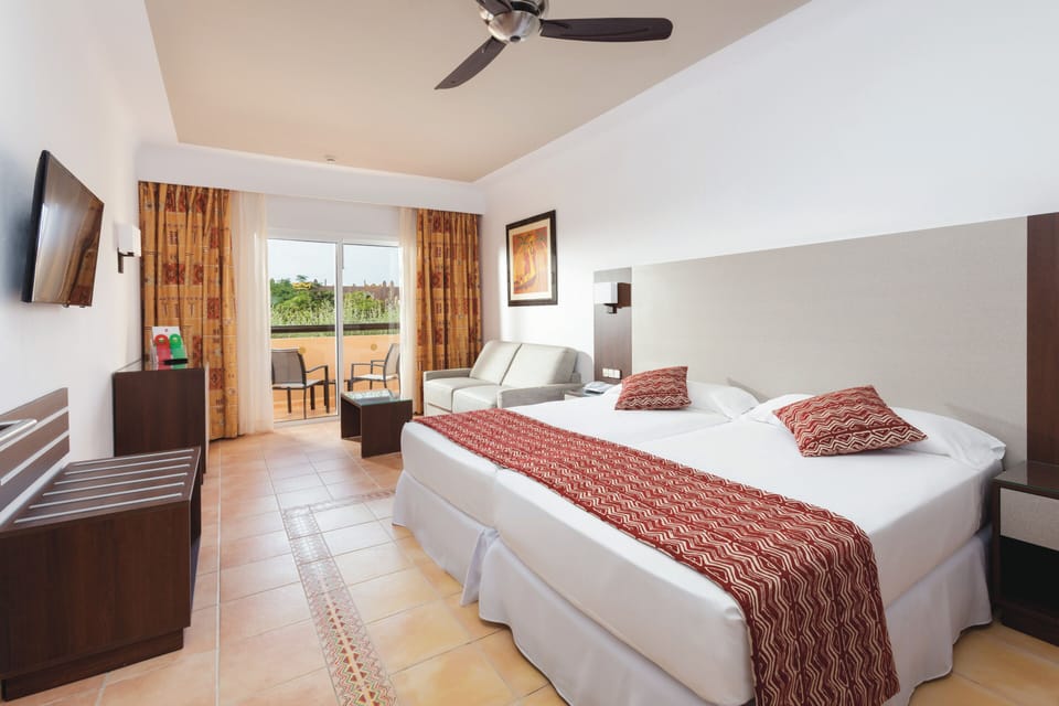 In-room safe, free cribs/infant beds, free WiFi, bed sheets